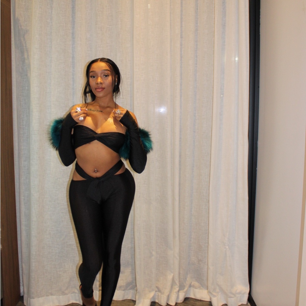 Autty Simone Elegant 2 Piece Set